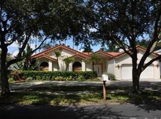 10821 Lisbon St, Hollywood, FL 33026