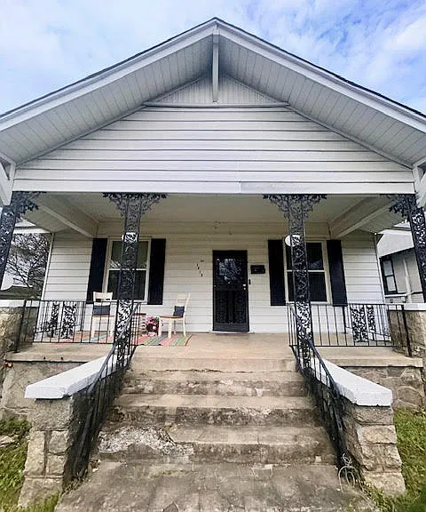 FRONT OF HOUSE
