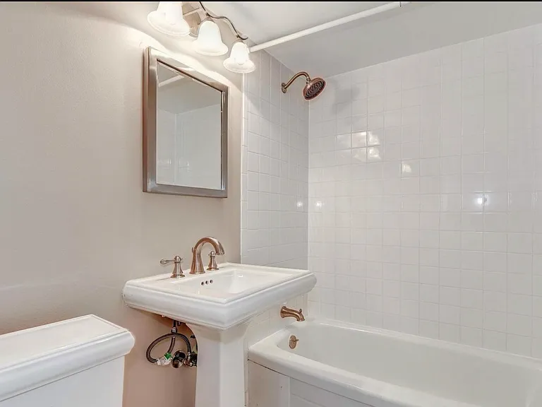 7523 Spring Lake Dr #B-2 — Photo 9