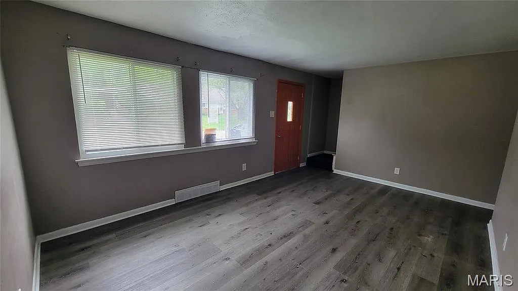 4 bed, 1.5 bath, 1736 sqft, $1,650 — Photo 2