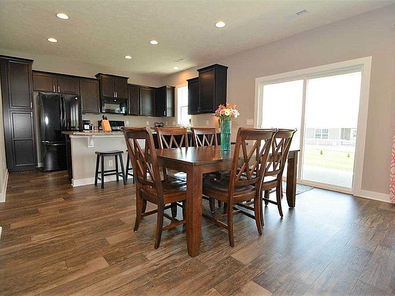 5th image of 5999 Brookstone Dr