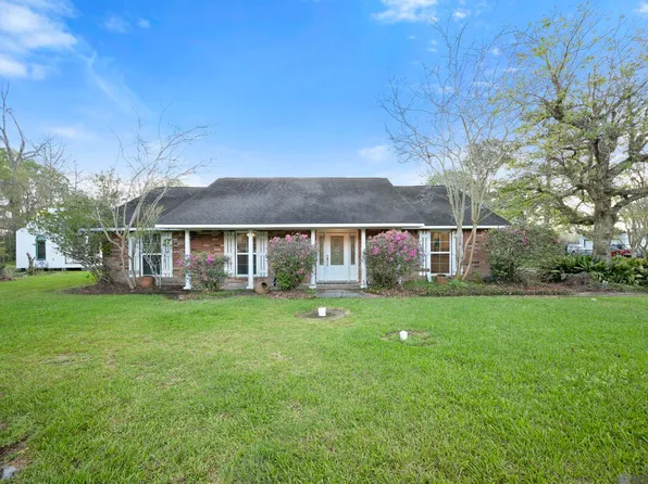 17424 Wirth Place Rd, Prairieville, LA 70769