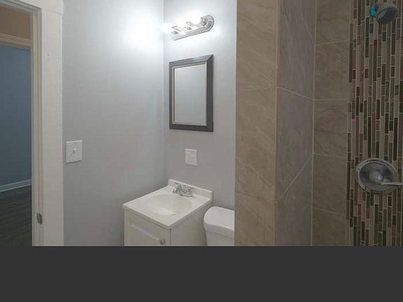 5th image of 625 N Monticello Ave #1