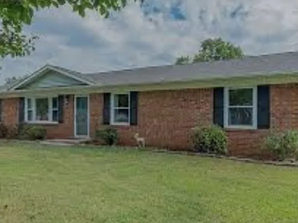178 Fisher St, Lexington, NC 27292