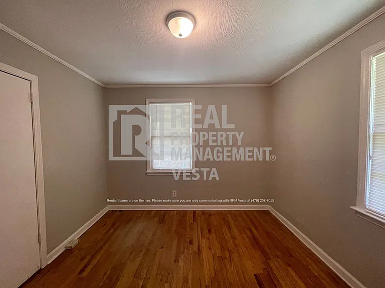 3242 Toole Dr — Photo 7