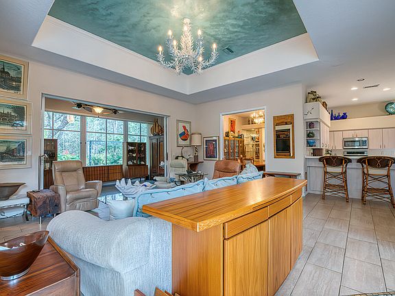 4th image of 33 Speceberry Cir