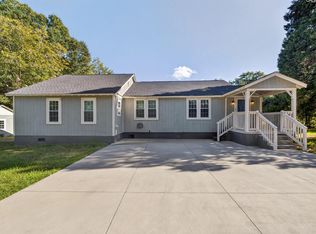 1114 West St, Elgin, SC 29045