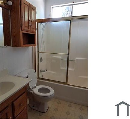 3rd image of 5321 Shortway Dr