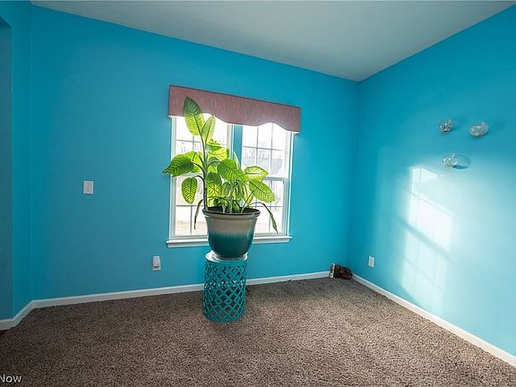 5th image of 5401 Marshview Ln