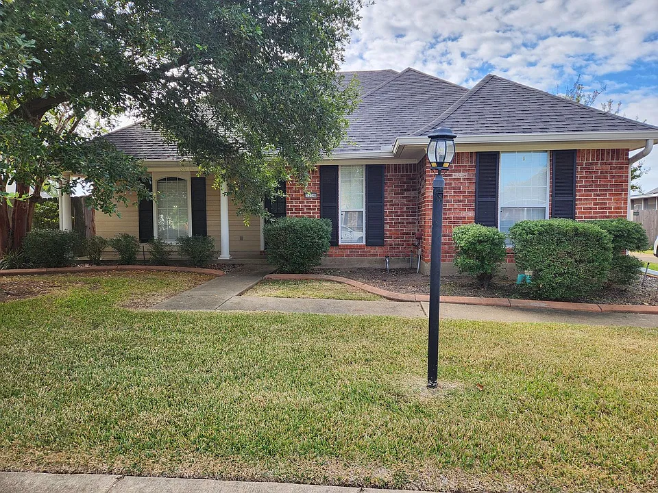 3206 Hanover Ct