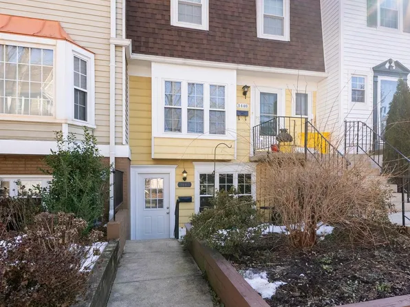 1442 Mara Vista Ct, Crofton, MD 21114