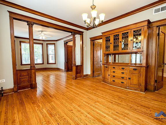 4th image of 3335 W Dickens Ave #3