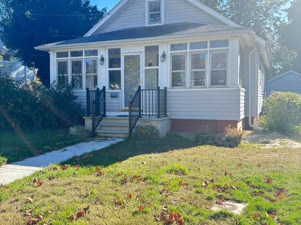 21 Alexander Avenue, Freehold, NJ 07728