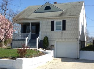 22 Beck Mill Rd, Hanover, PA 17331