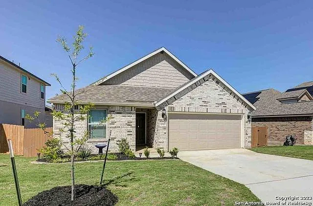 3 bed, 1540 sqft, $2,475 — Photo 1
