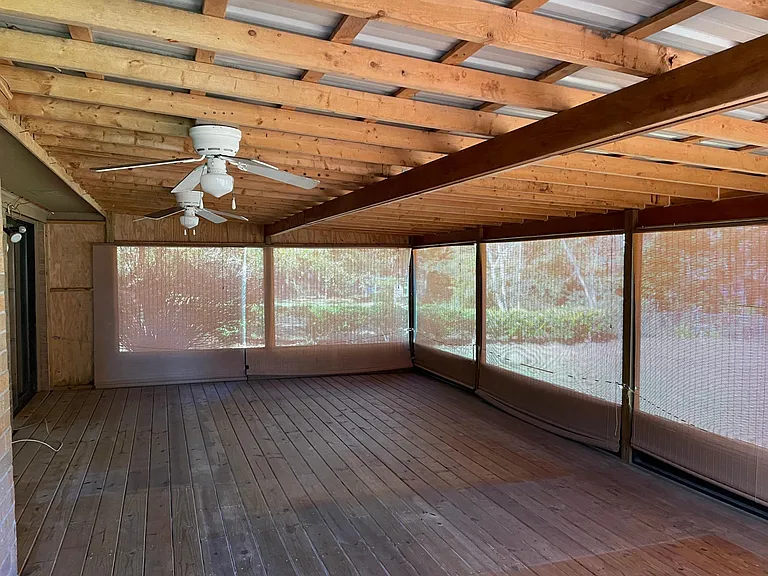 188 Cypress Ln — Photo 4