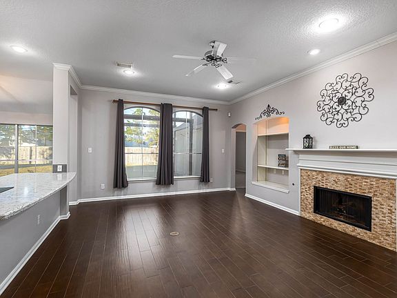4th image of 3803 Balmoral Ln