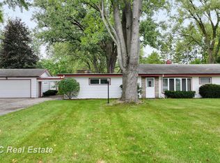 5161 S Washington Rd, Saginaw, MI 48601