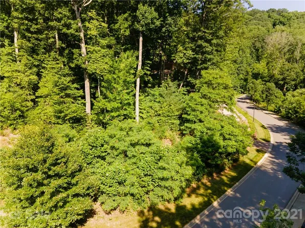 2 La Grange Dr #33, Asheville, NC 28805