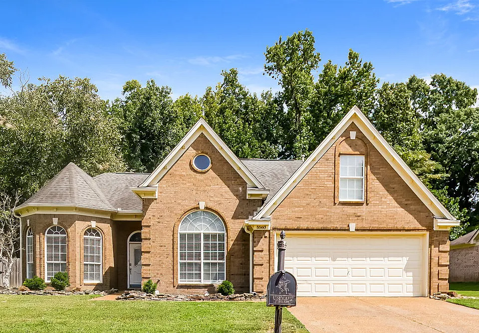 5560 Mary Ln