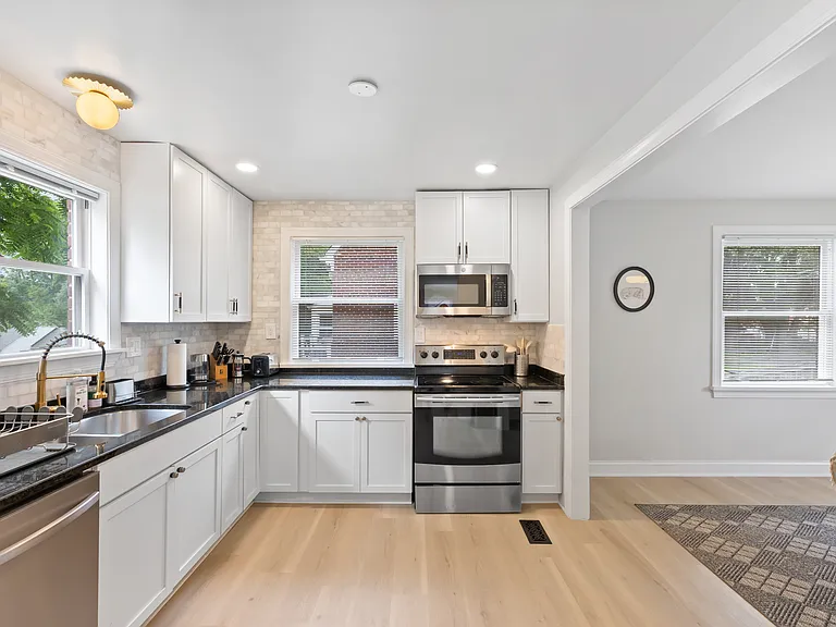 4225 E West Hwy — Photo 8
