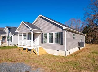 1617 A St, Waynesboro, VA 22980