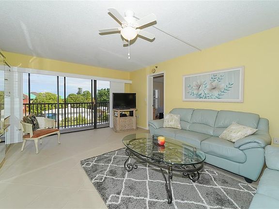4th image of 1001 Benjamin Franklin Dr Unit 301