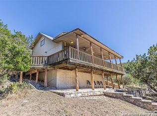 606 Canyon Oaks Dr, ConCan, TX 78838