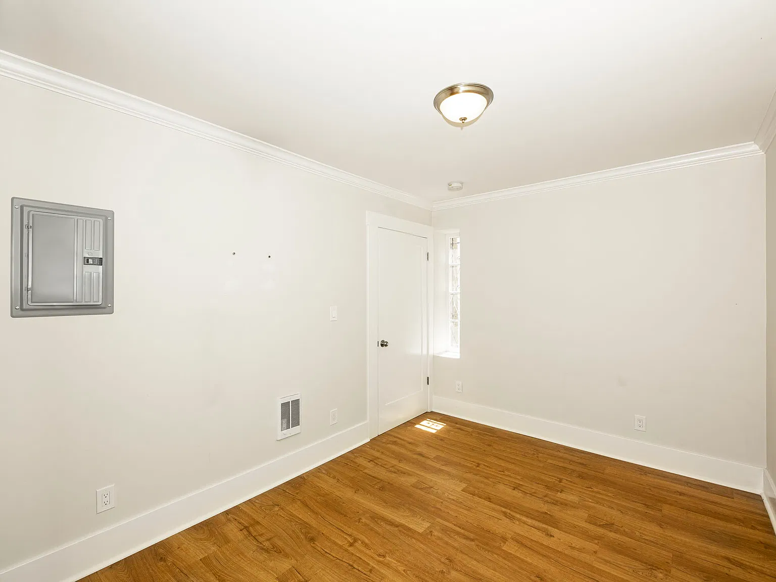 1720 Golden Gate Ave APT 1 - Image 3