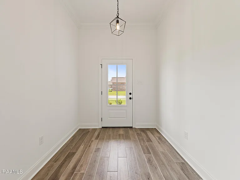 300 Ethereal St — Photo 13