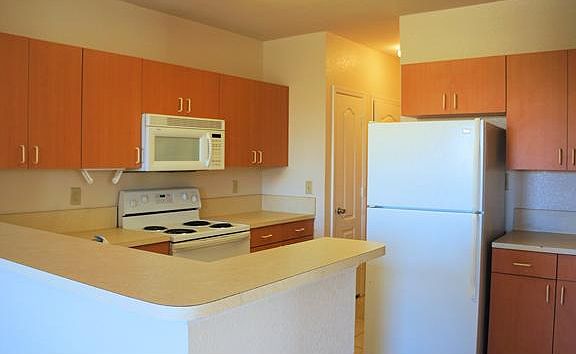 3rd image of 126 SW Peacock Blvd APT 14-207