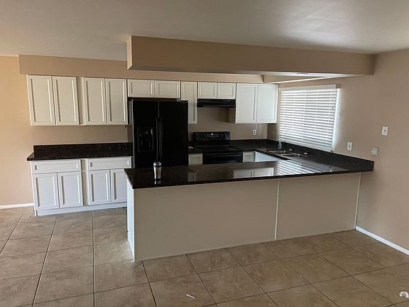 4th image of 4853 N 62nd Ave
