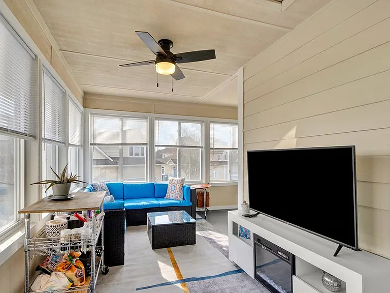 297 Lakeside Dr — Photo 17