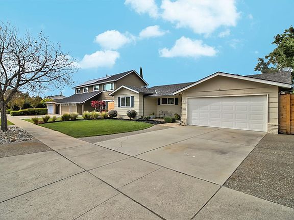 4th image of 1693 Peony Ln
