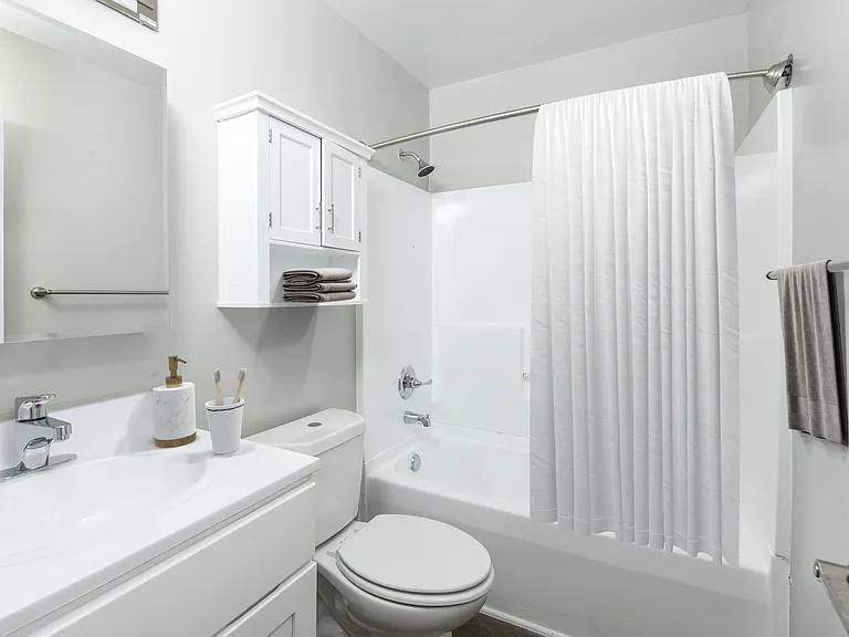 James River Pointe — Photo 13