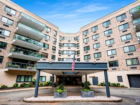 609 W South Orange Ave APT 2N, South Orange, NJ 07079