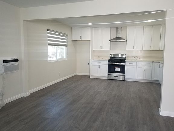 2nd image of 583 Bonita St Unit C