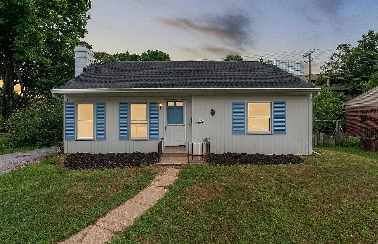 577 Brook Rd — Photo 2