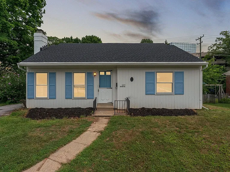 577 Brook Rd — Photo 2