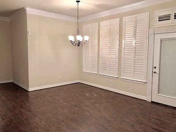 5th image of 13 Red Oak Ct
