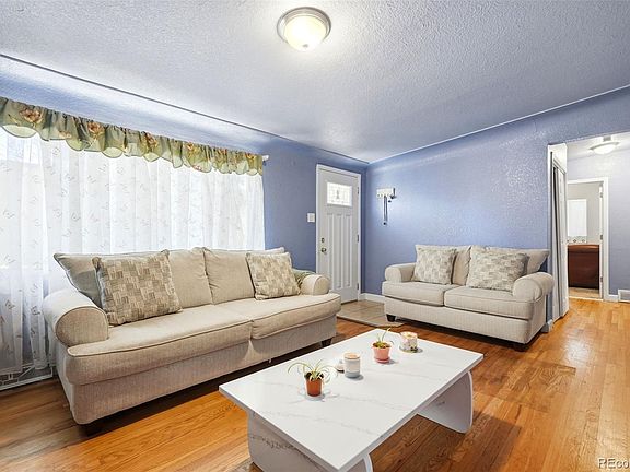 4th image of 1225 Dallas Street