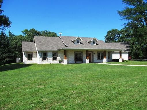 2nd image of 215 County Road 4627