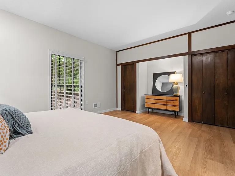 211 Wendwood Dr — Photo 11