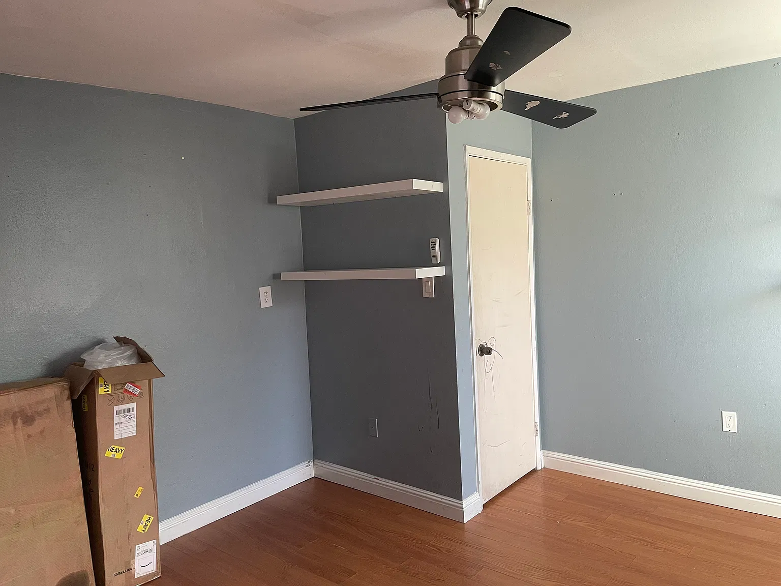 3 bed, 832 sqft, $1,500 — Photo 2