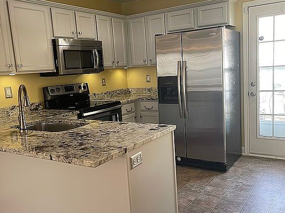 3rd image of 7320 Hollow Brook Ct