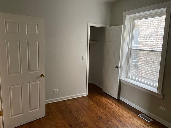 4th image of 7944 S Loomis Blvd #1