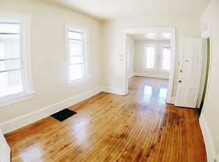 1598 S Muskego Ave, Milwaukee, WI 53204