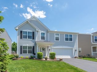 1355 Broadland Dr, Hampshire, IL 60140