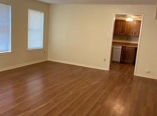 138 Summer Pl #C, Huntsville, TX 77340