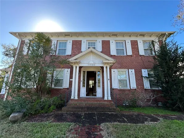 1105 Herndon St, Leesburg, FL 34748